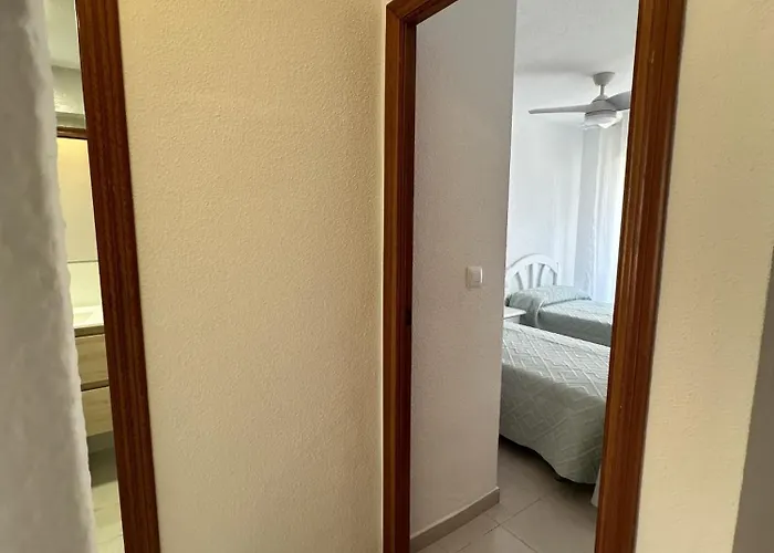 Hawaii V 25b - By Watermelon